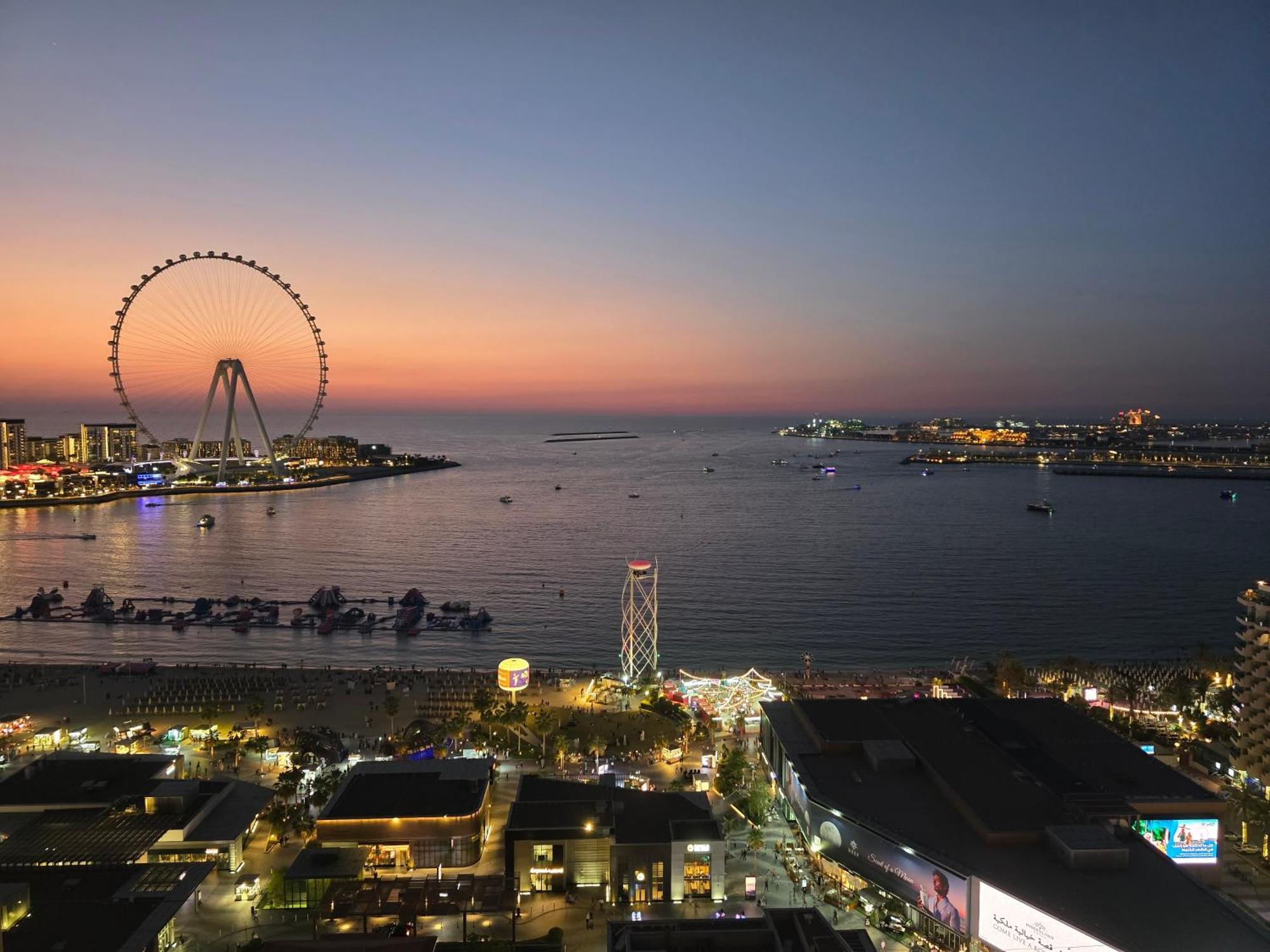 1 World Beach Property, Jbr, Award Winning Hostel, Coliving, Near Metro ดูไบ ภายนอก รูปภาพ